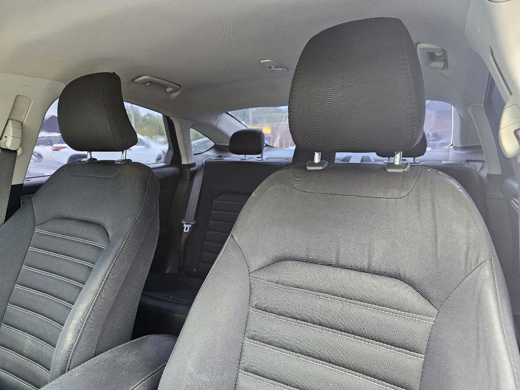Ford Fusion SE 2015