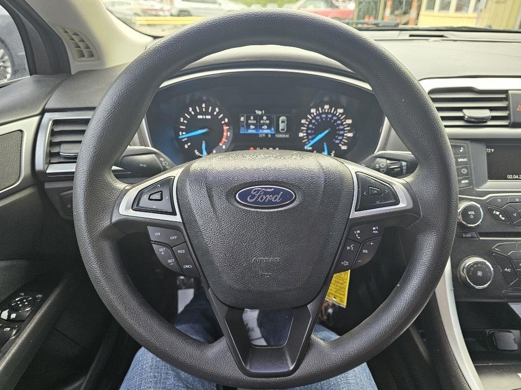Ford Fusion SE 2015