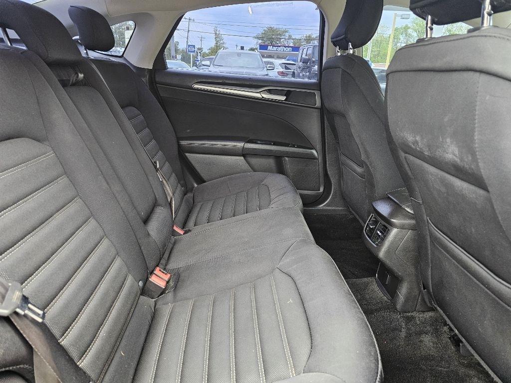 Ford Fusion SE 2015