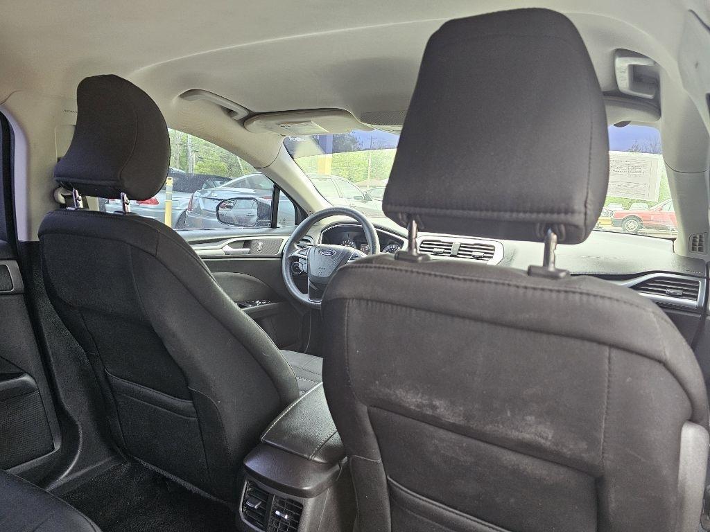 Ford Fusion SE 2015