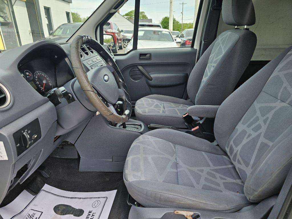 Ford Transit Connect XLT with Side and Rear Door Glass 2010