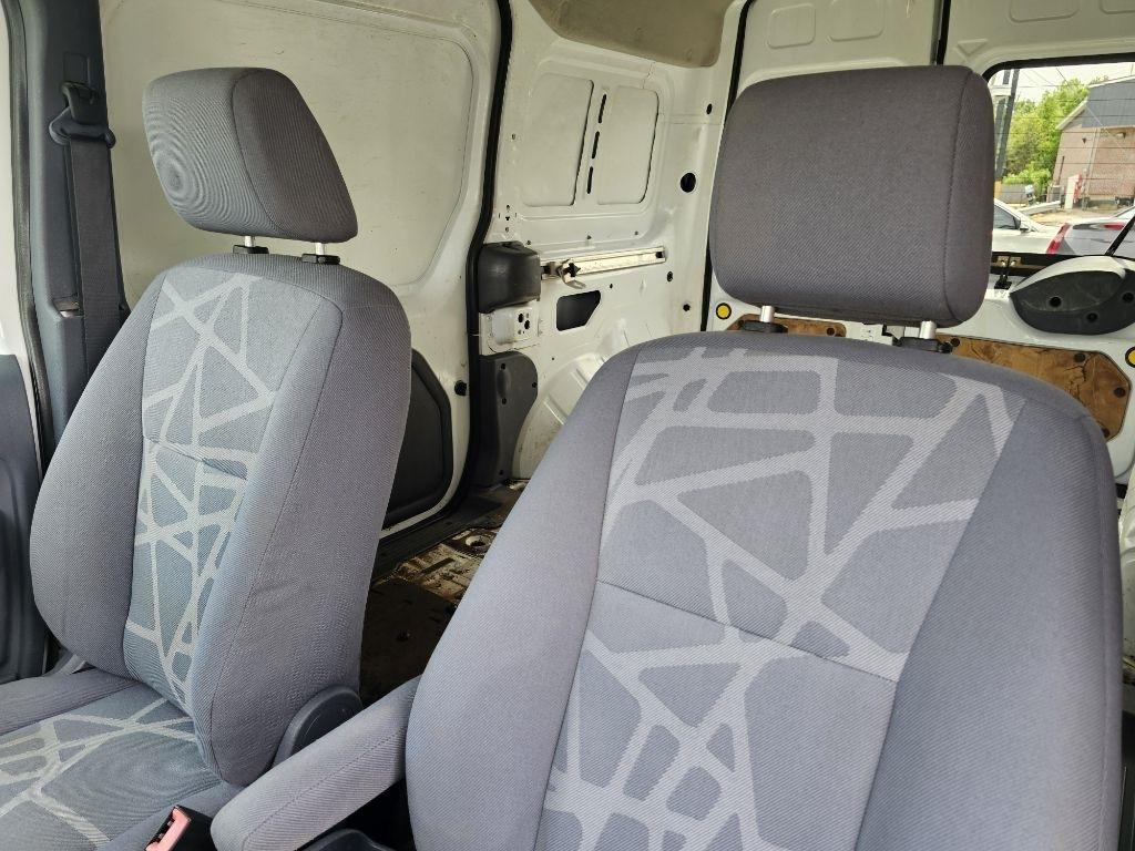 Ford Transit Connect XLT with Side and Rear Door Glass 2010