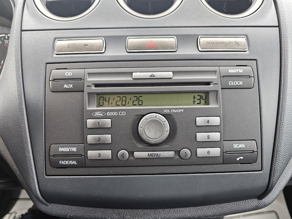 Ford Transit Connect XLT with Side and Rear Door Glass 2010