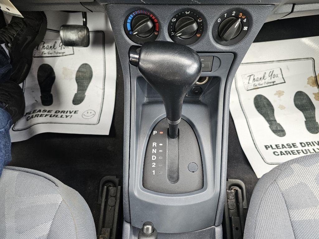 Ford Transit Connect XLT with Side and Rear Door Glass 2010