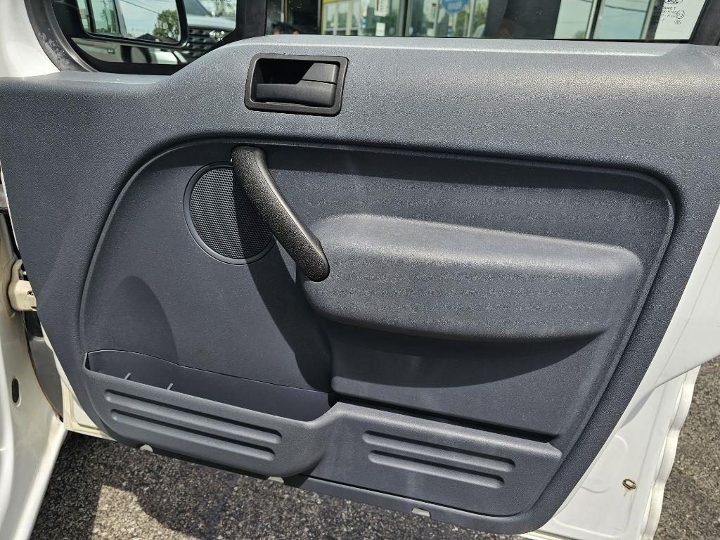 Ford Transit Connect XLT with Side and Rear Door Glass 2010
