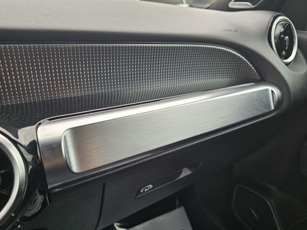 Mercedes-Benz GLB-Class GLB 250 4MATIC 2020