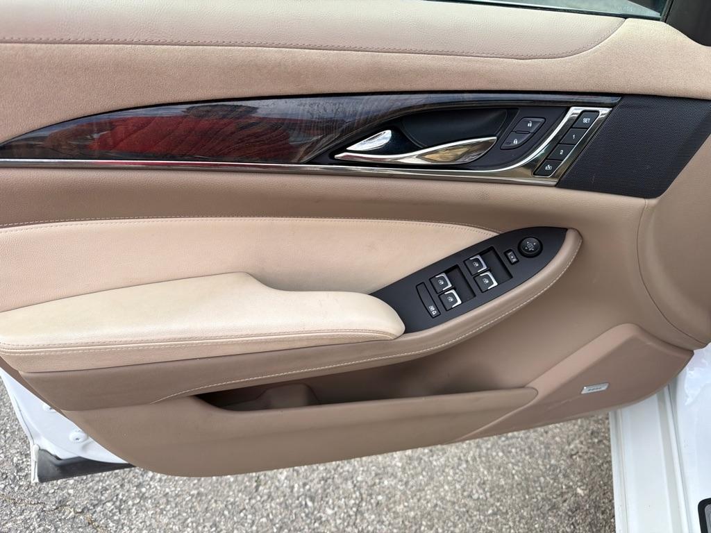 Cadillac CTS 2.0L Turbo Luxury RWD 2016