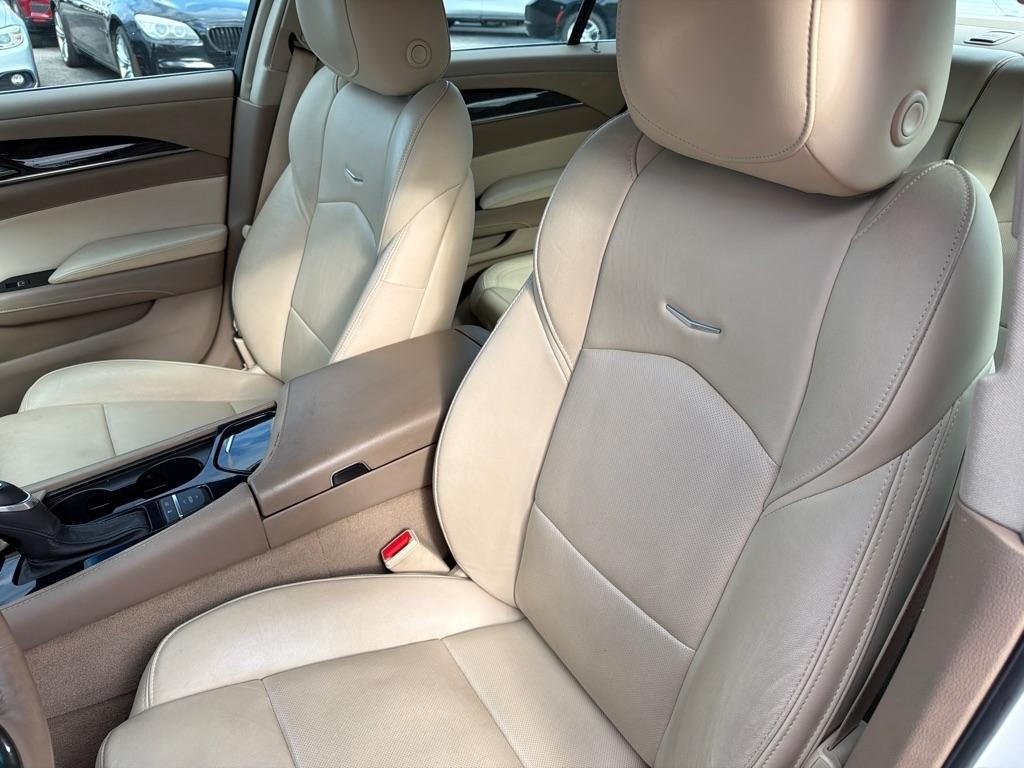 Cadillac CTS 2.0L Turbo Luxury RWD 2016