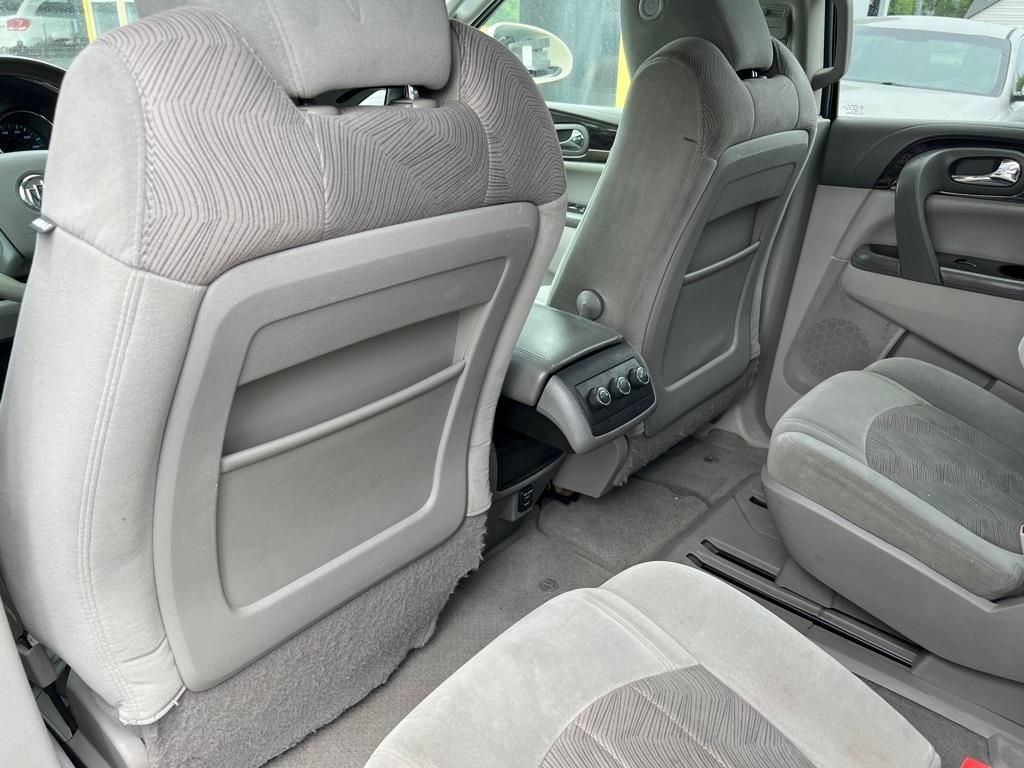 Buick Enclave Convenience FWD 2015
