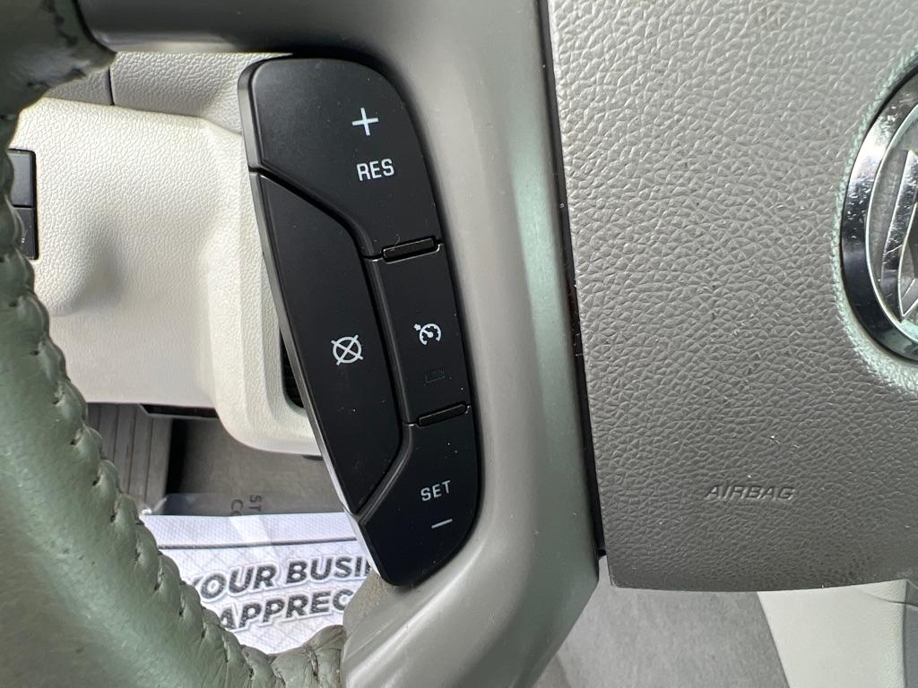 Buick Enclave Convenience FWD 2015