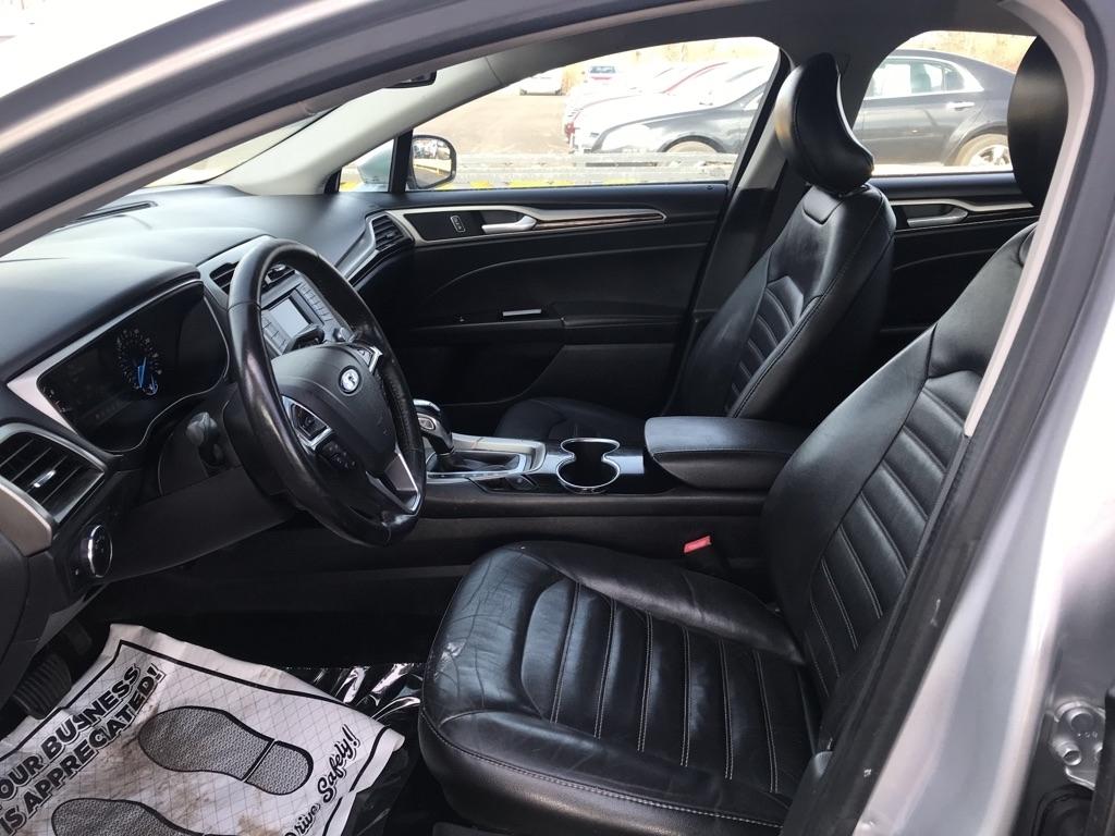Ford Fusion SE 2016