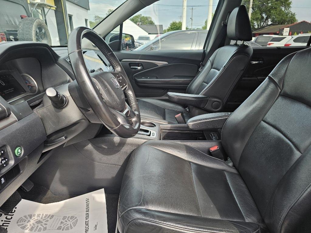 Honda Pilot EX-L w/Navigation and RES 2019