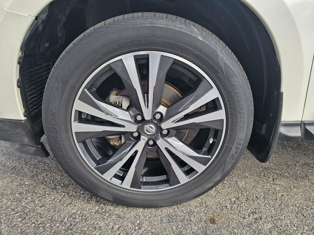 Nissan Pathfinder Platinum 4WD 2019