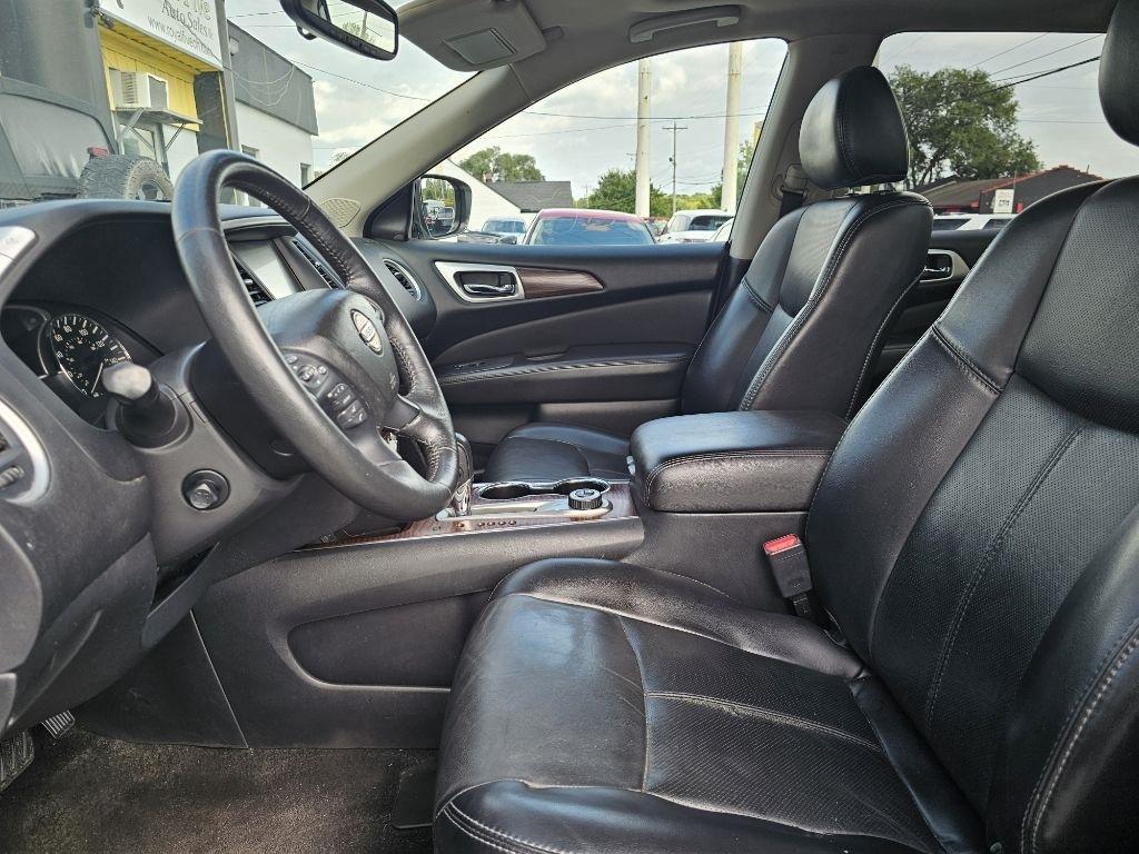 Nissan Pathfinder Platinum 4WD 2019