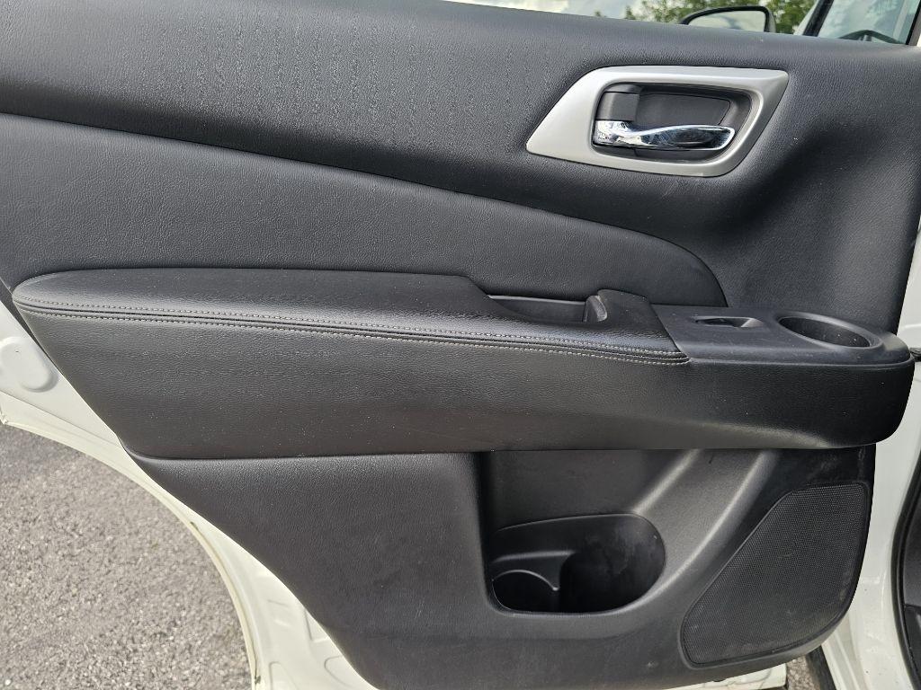 Nissan Pathfinder Platinum 4WD 2019