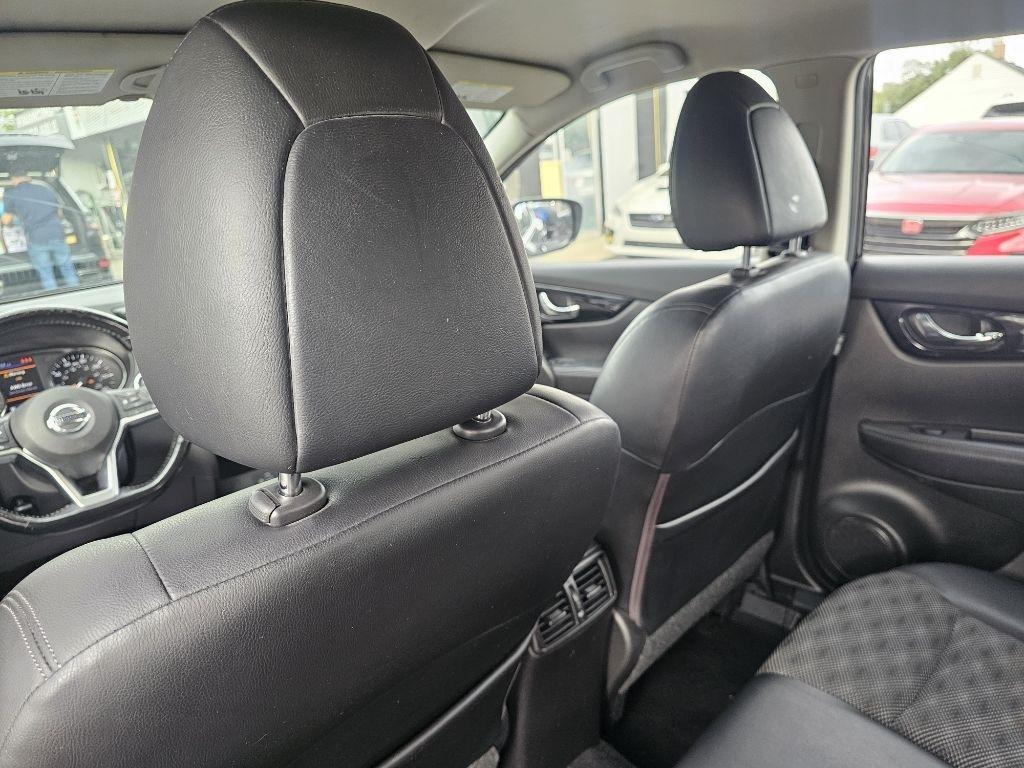 Nissan Rogue Sport SV AWD 2022