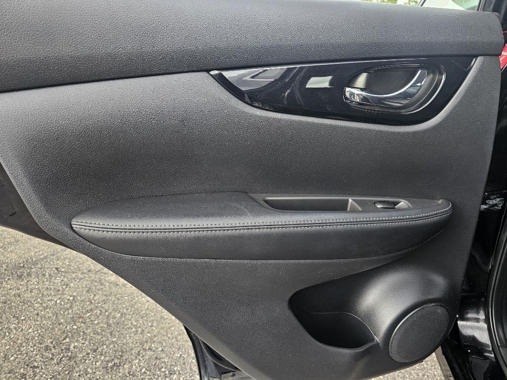 Nissan Rogue Sport SV AWD 2022