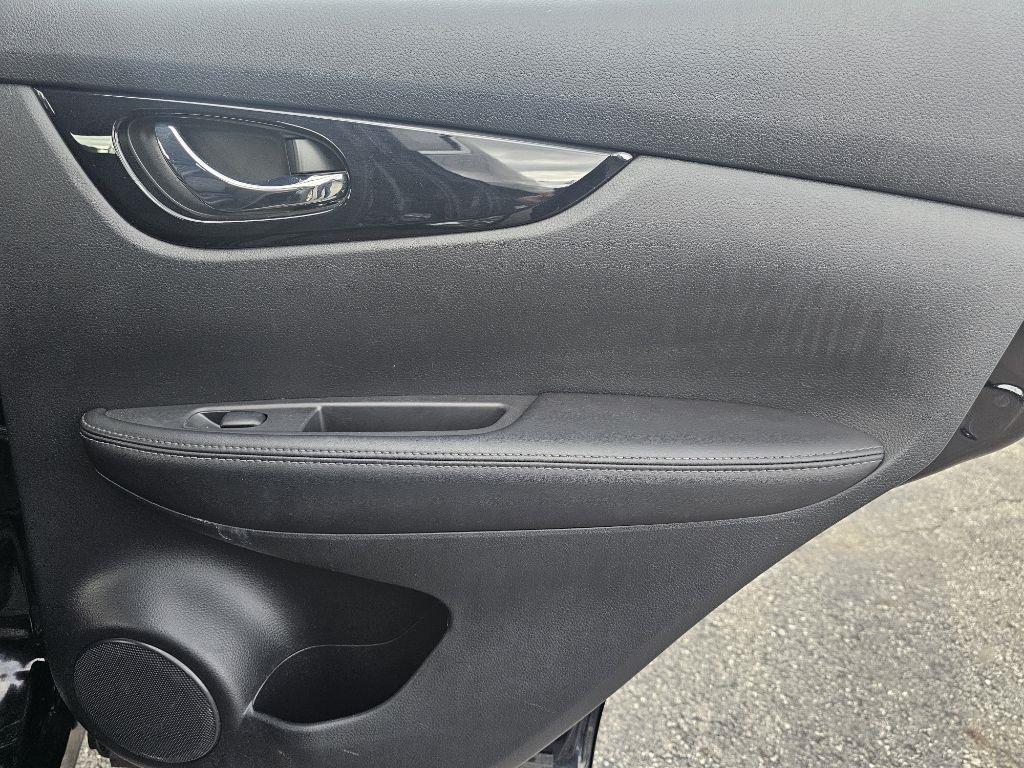 Nissan Rogue Sport SV AWD 2022
