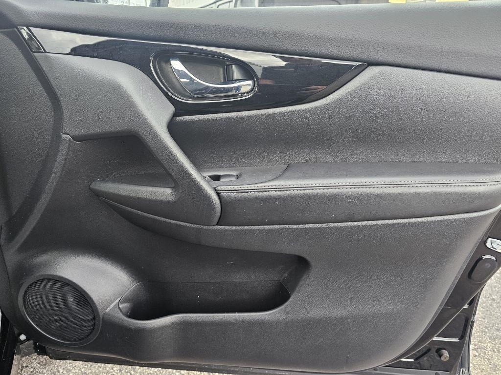 Nissan Rogue Sport SV AWD 2022