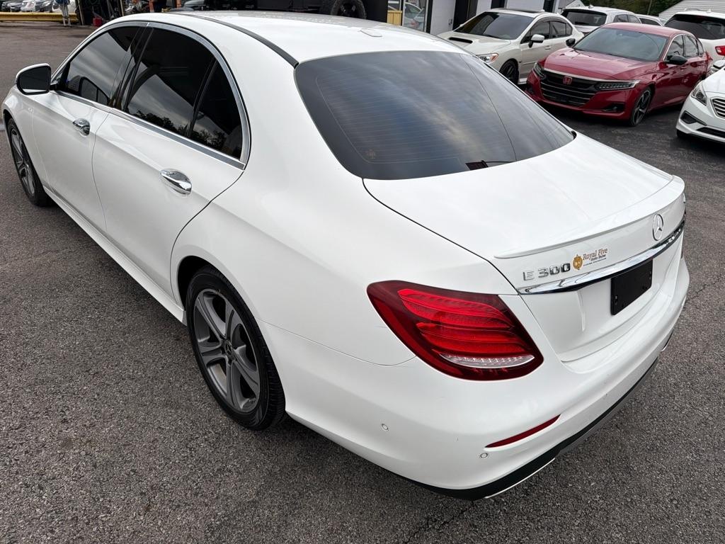 Mercedes-Benz E-Class E300 Luxury 4MATIC Sedan 2017