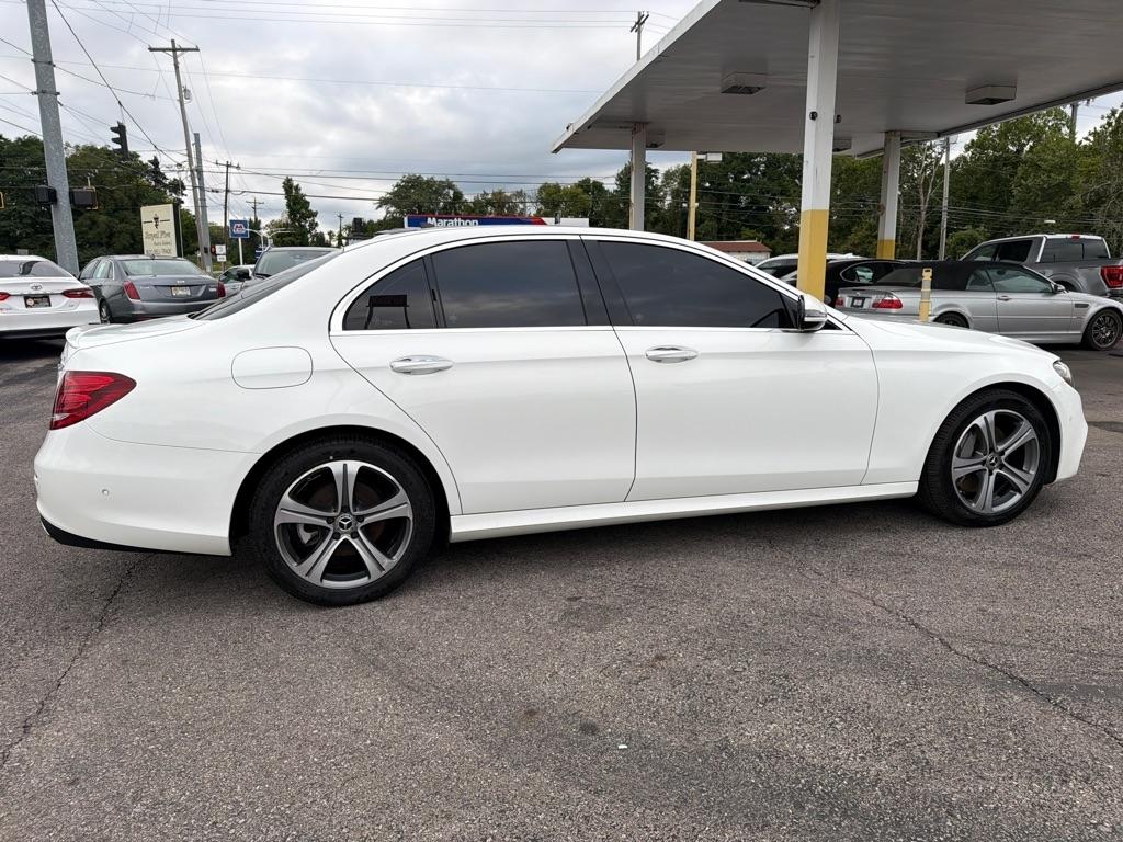 Mercedes-Benz E-Class E300 Luxury 4MATIC Sedan 2017