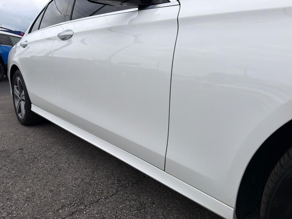 Mercedes-Benz E-Class E300 Luxury 4MATIC Sedan 2017