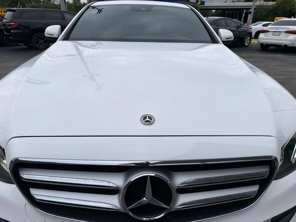 Mercedes-Benz E-Class E300 Luxury 4MATIC Sedan 2017