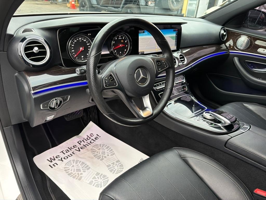 Mercedes-Benz E-Class E300 Luxury 4MATIC Sedan 2017