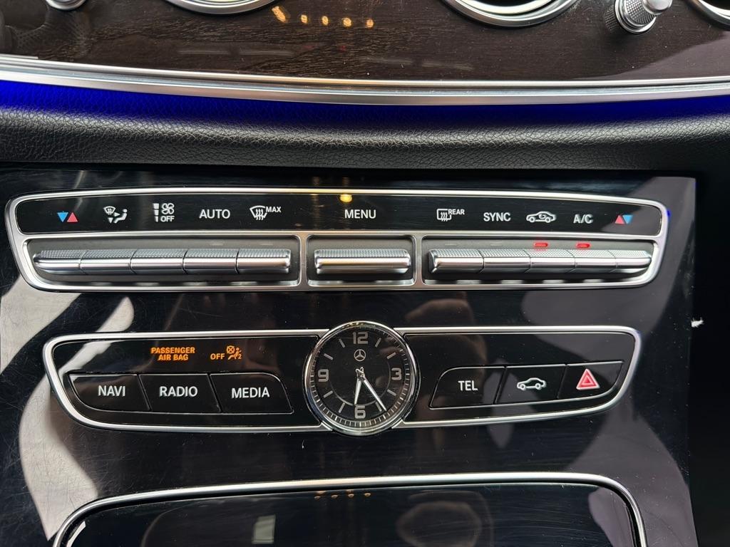 Mercedes-Benz E-Class E300 Luxury 4MATIC Sedan 2017