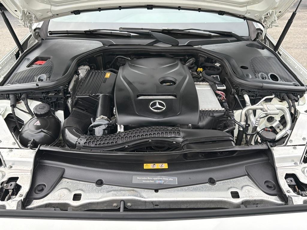 Mercedes-Benz E-Class E300 Luxury 4MATIC Sedan 2017