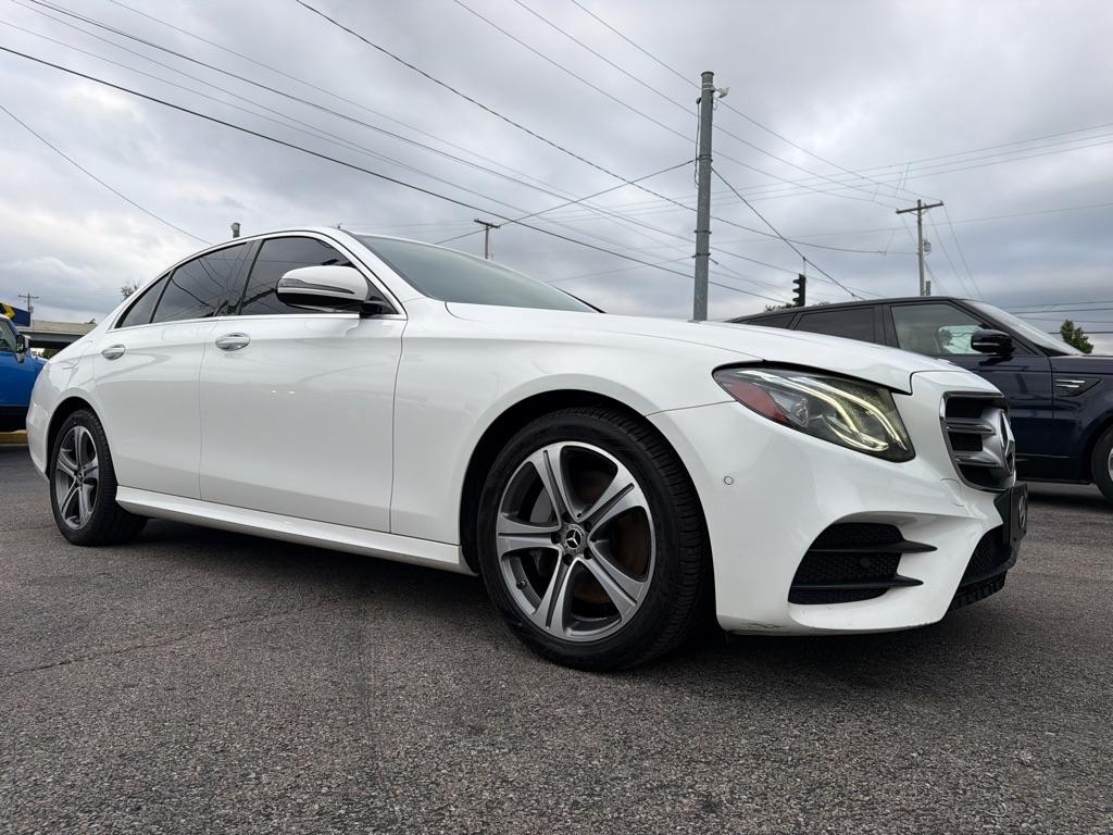 Mercedes-Benz E-Class E300 Luxury 4MATIC Sedan 2017