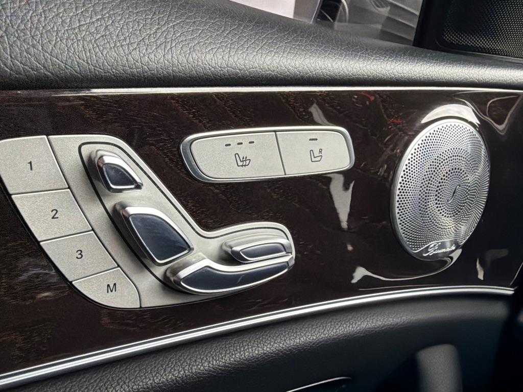Mercedes-Benz E-Class E300 Luxury 4MATIC Sedan 2017