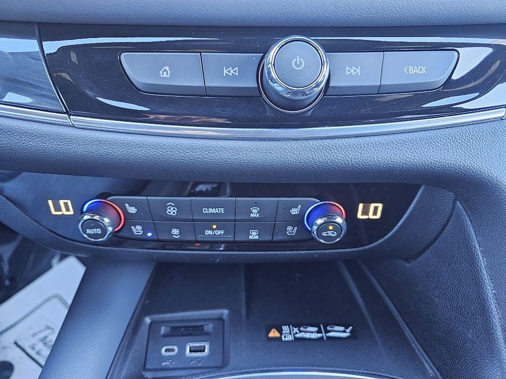Buick Enclave Premium AWD 2022