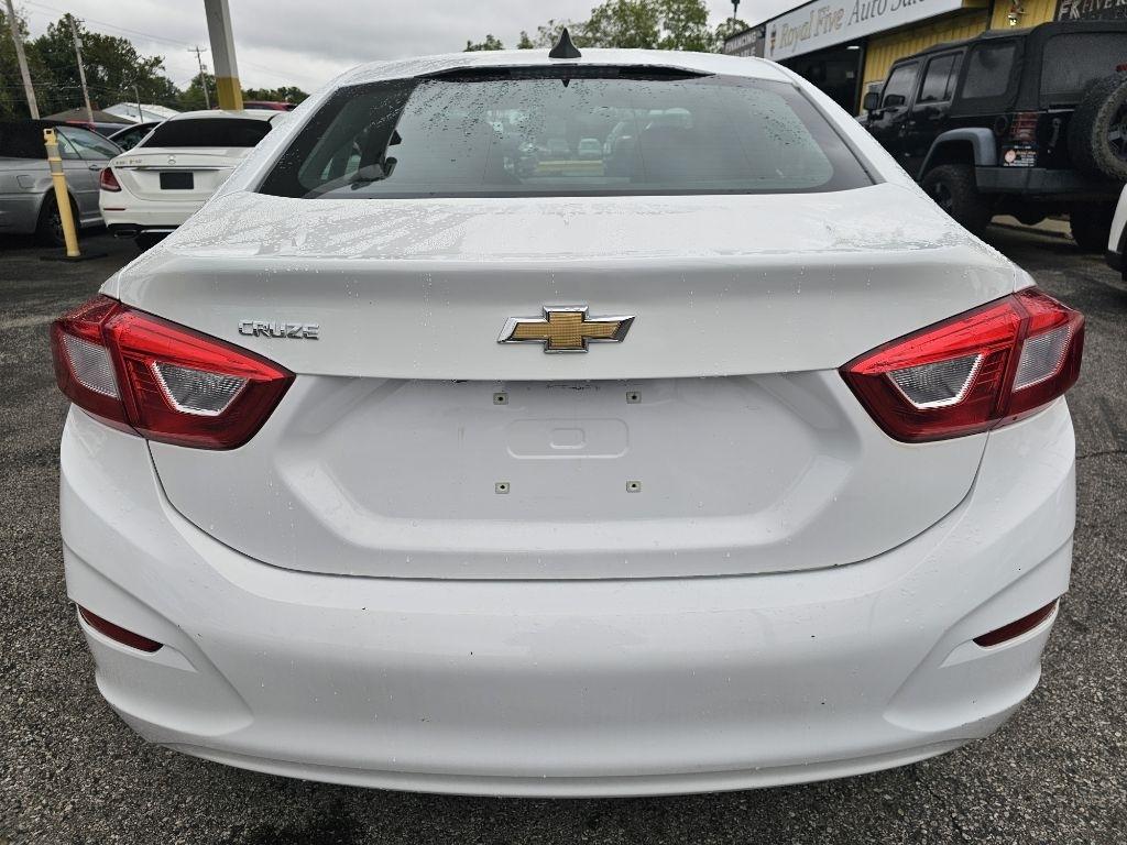 Chevrolet Cruze LS Auto 2017