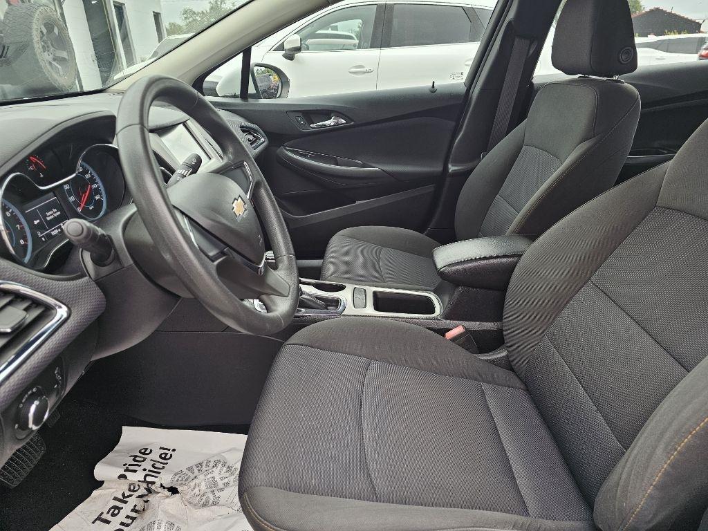 Chevrolet Cruze LS Auto 2017
