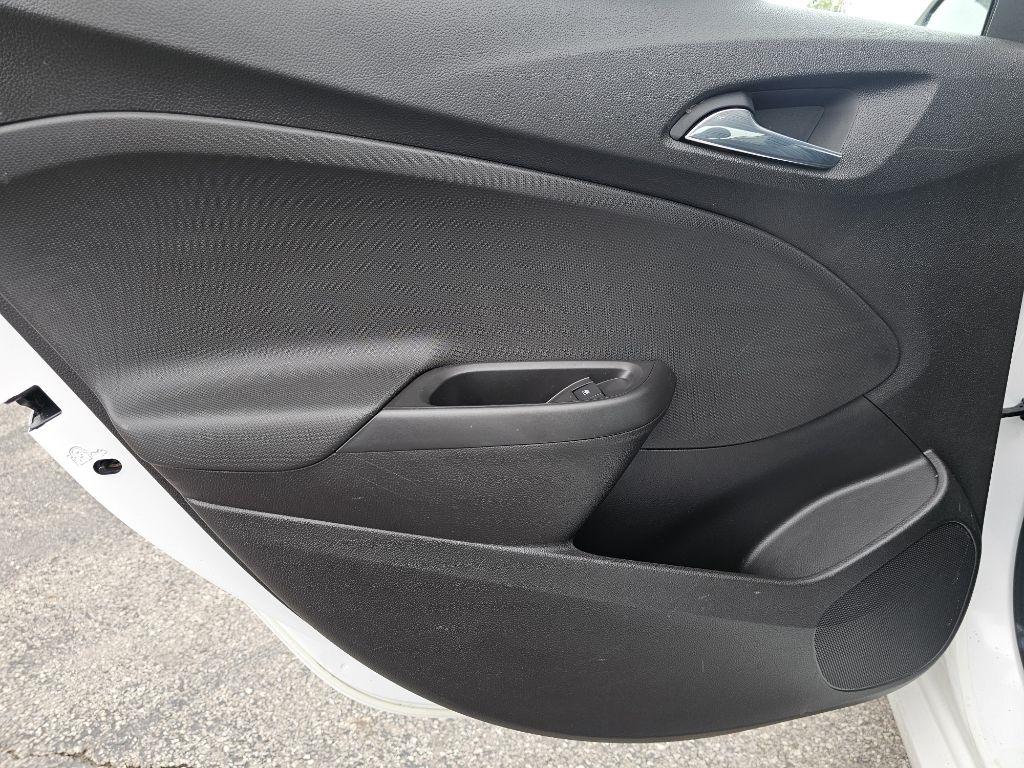 Chevrolet Cruze LS Auto 2017