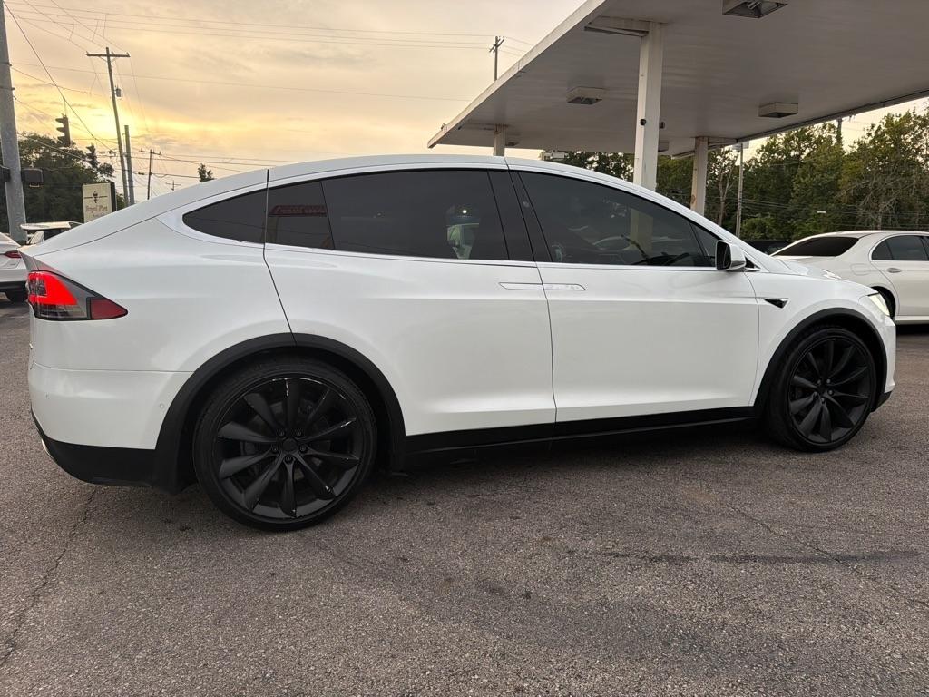 Tesla Model X 90D 2017