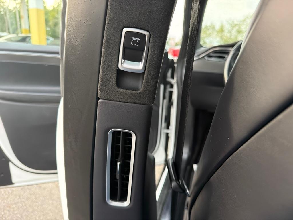 Tesla Model X 90D 2017