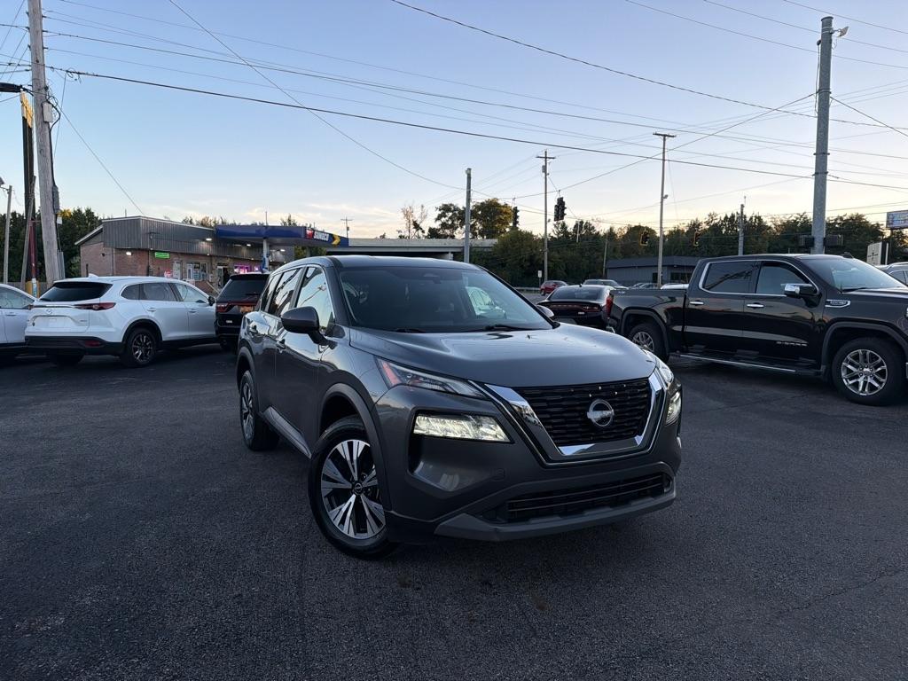 Nissan Rogue photo 2