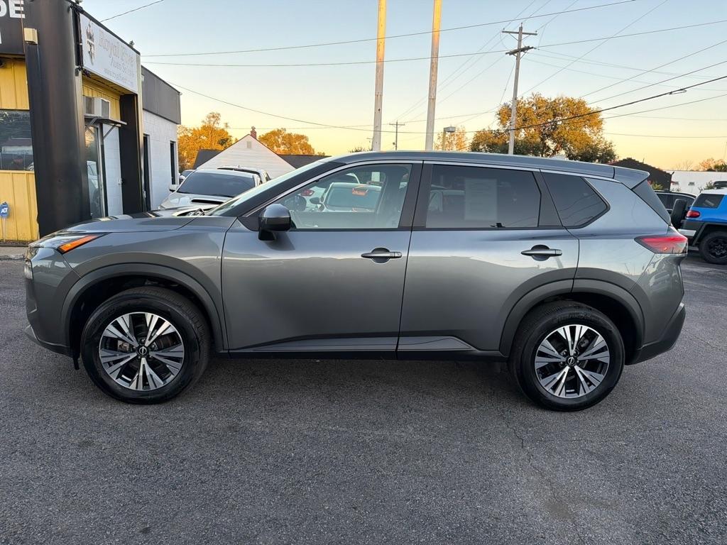 Nissan Rogue photo 12