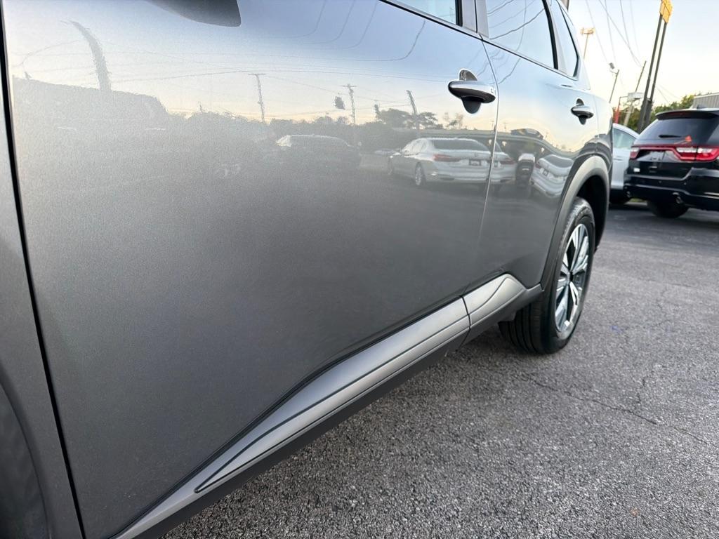 Nissan Rogue photo 24