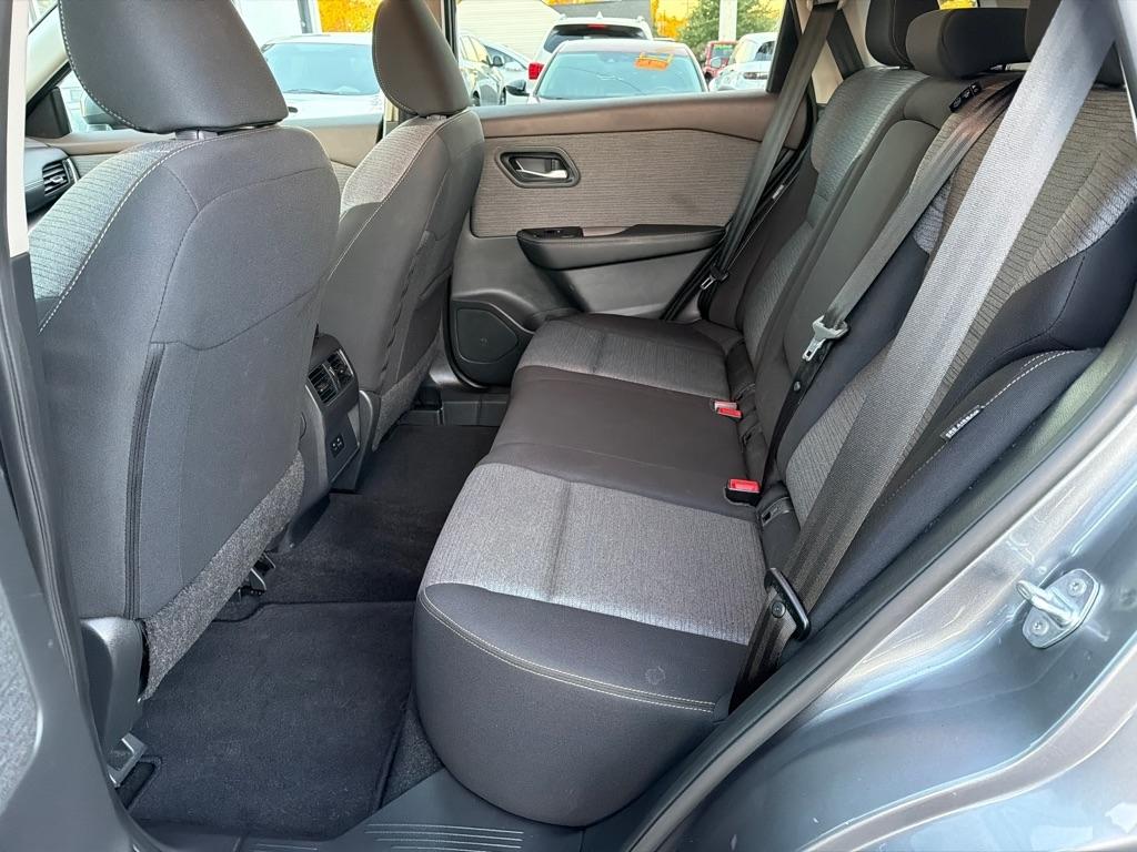Nissan Rogue photo 28