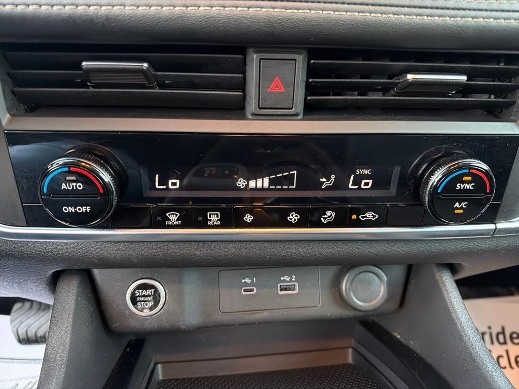 Nissan Rogue photo 44