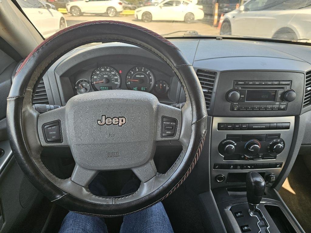 Jeep Grand Cherokee Laredo 4WD 2006