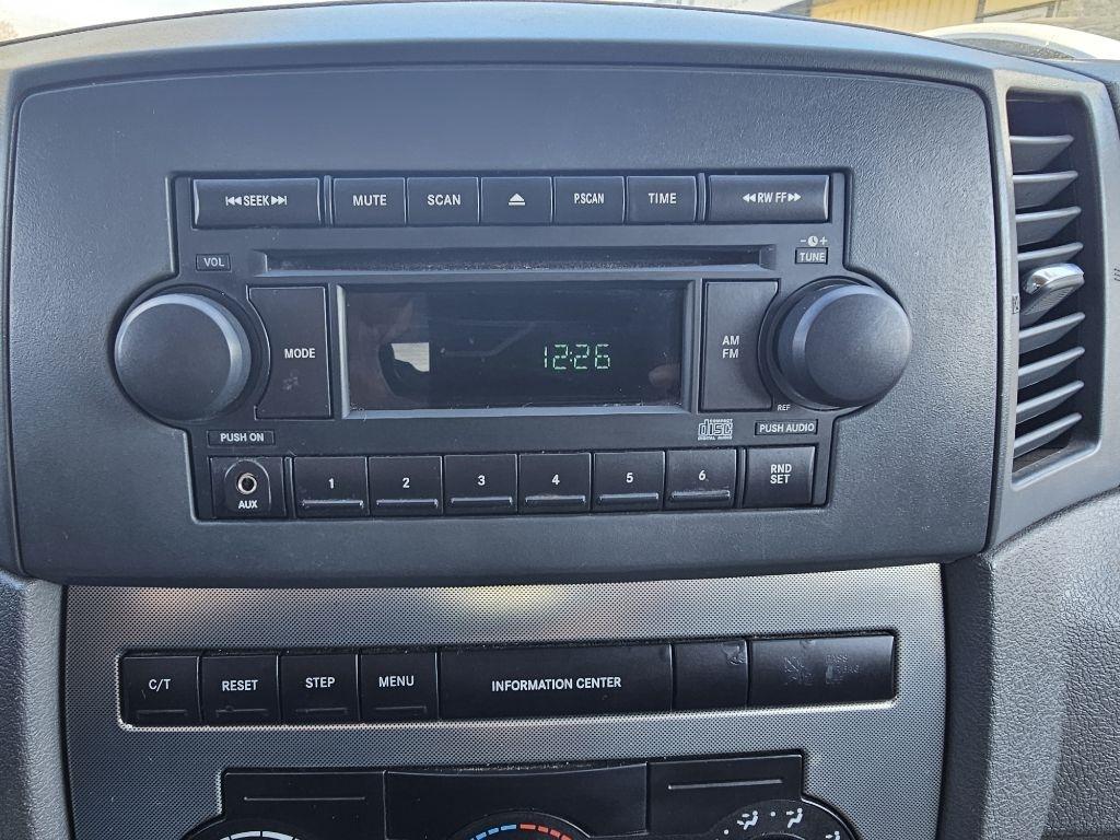 Jeep Grand Cherokee Laredo 4WD 2006
