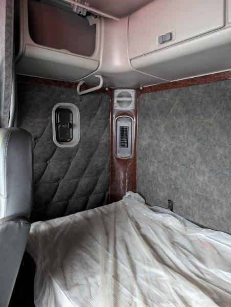 Freightliner Columbia 112  2020