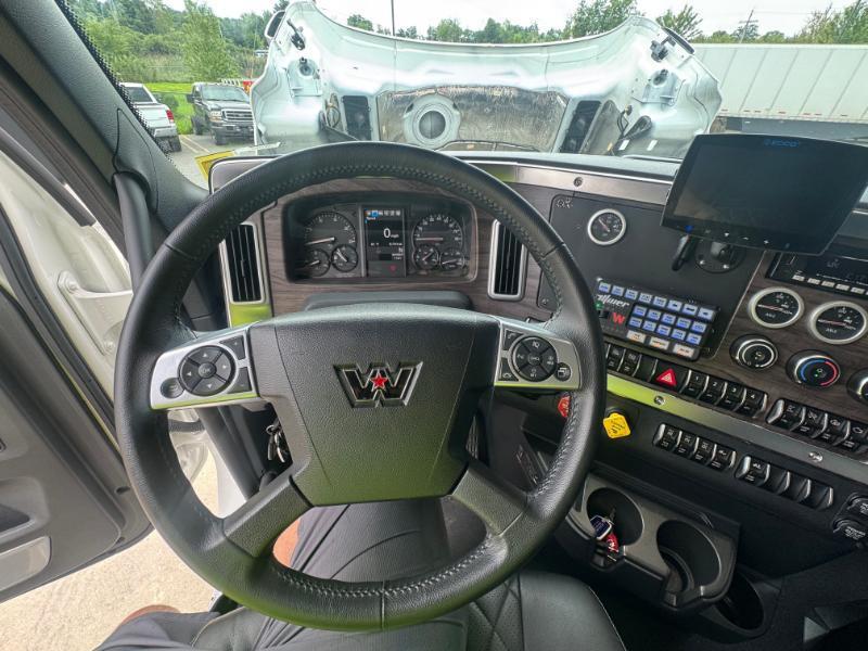 Western Star Trucks 49X  2025