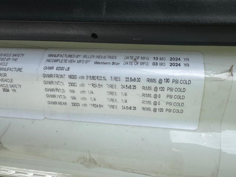 Western Star Trucks 49X  2025