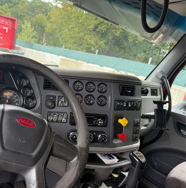 Peterbilt 579  2015