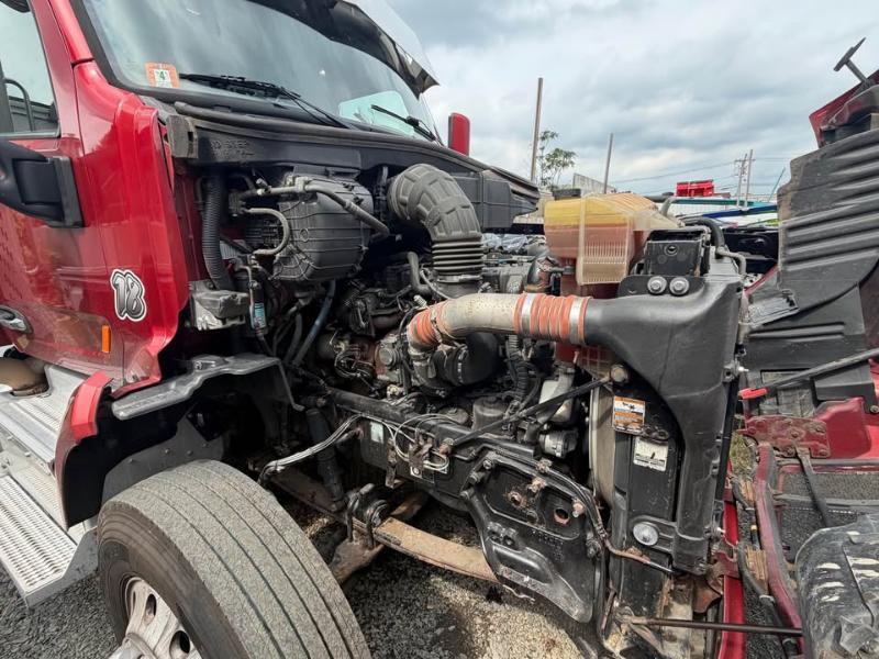 Peterbilt 579  2015